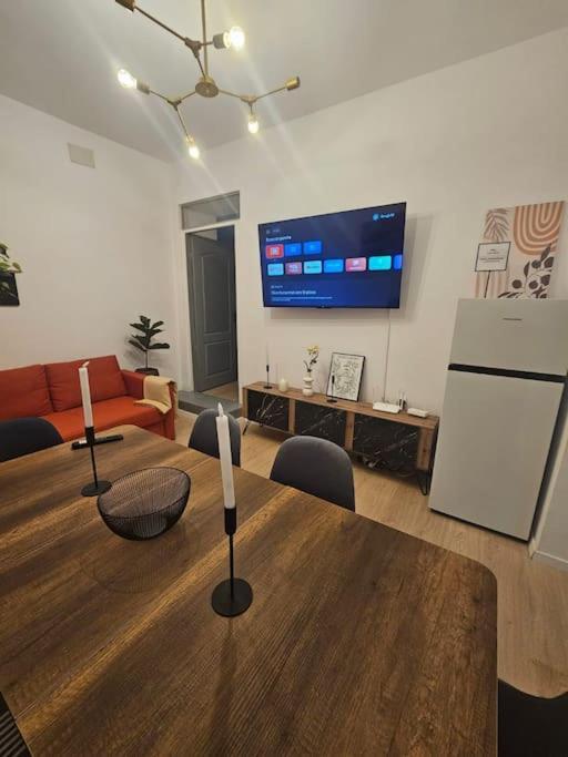 בוקרשט Heart Of City Center 4Br 2Bath 10 Pers מראה חיצוני תמונה