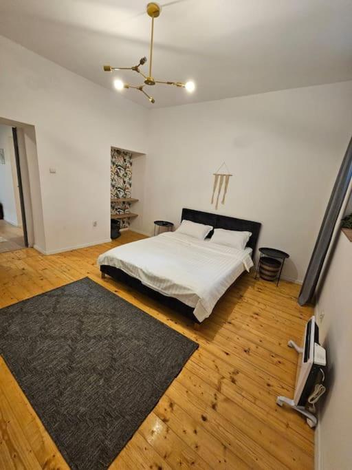 בוקרשט Heart Of City Center 4Br 2Bath 10 Pers מראה חיצוני תמונה