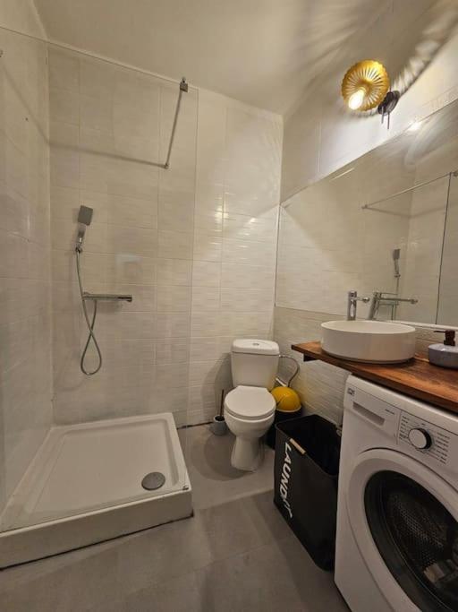 בוקרשט Heart Of City Center 4Br 2Bath 10 Pers מראה חיצוני תמונה