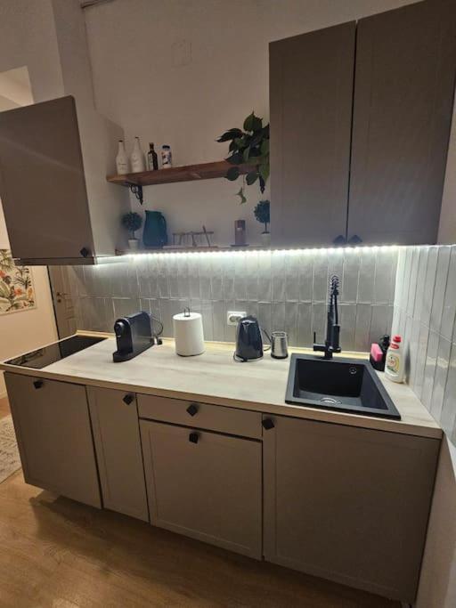 בוקרשט Heart Of City Center 4Br 2Bath 10 Pers מראה חיצוני תמונה