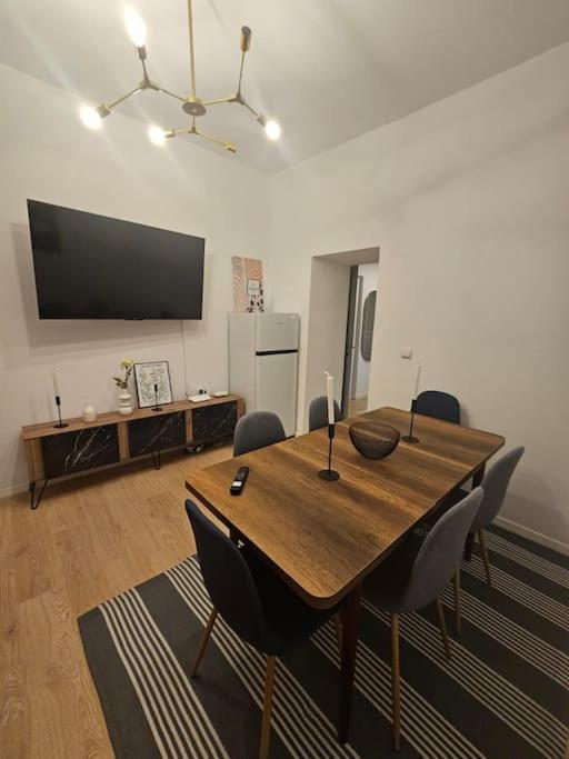 בוקרשט Heart Of City Center 4Br 2Bath 10 Pers מראה חיצוני תמונה