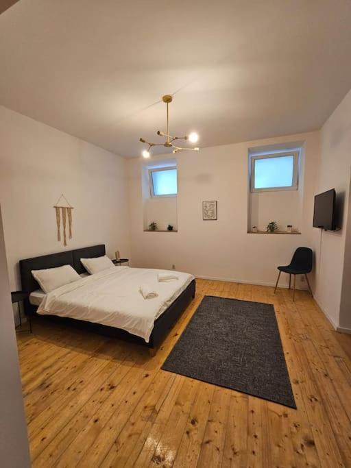 בוקרשט Heart Of City Center 4Br 2Bath 10 Pers מראה חיצוני תמונה